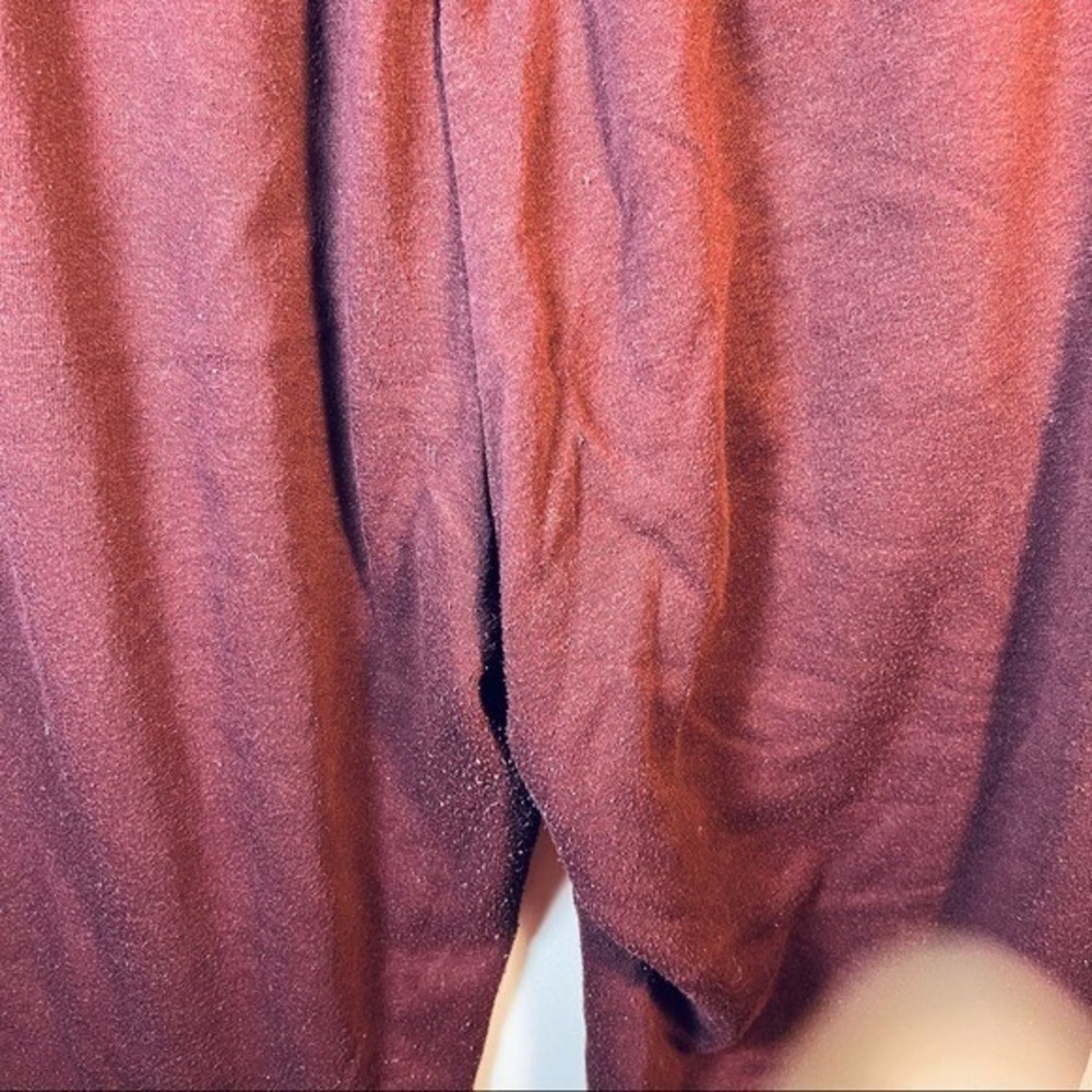 Old‎ Navy Burgundy Straight Leg Pants Size Medium - Picture 7 of 9